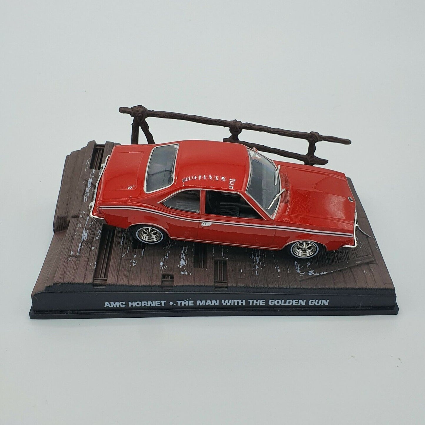 EBOND AMC Hornet -L'uomo dalla pistola d'oro -James Bond 007 Die cast S/1:43 S026