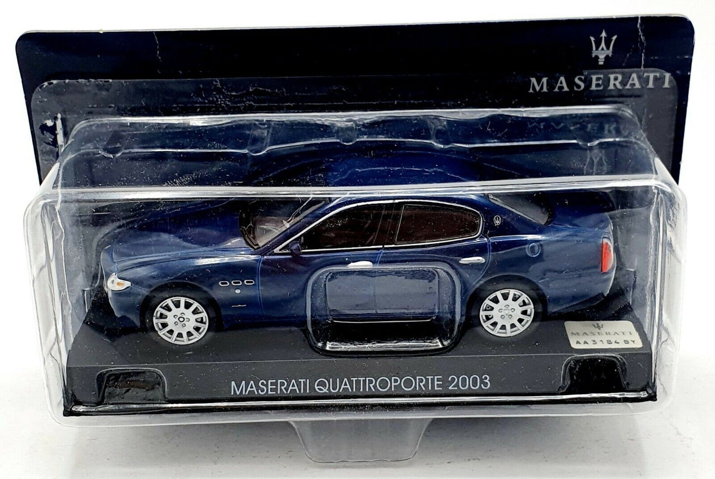 EBOND Modellino Maserati Quattroporte 2003 - 1:43 - 0136.