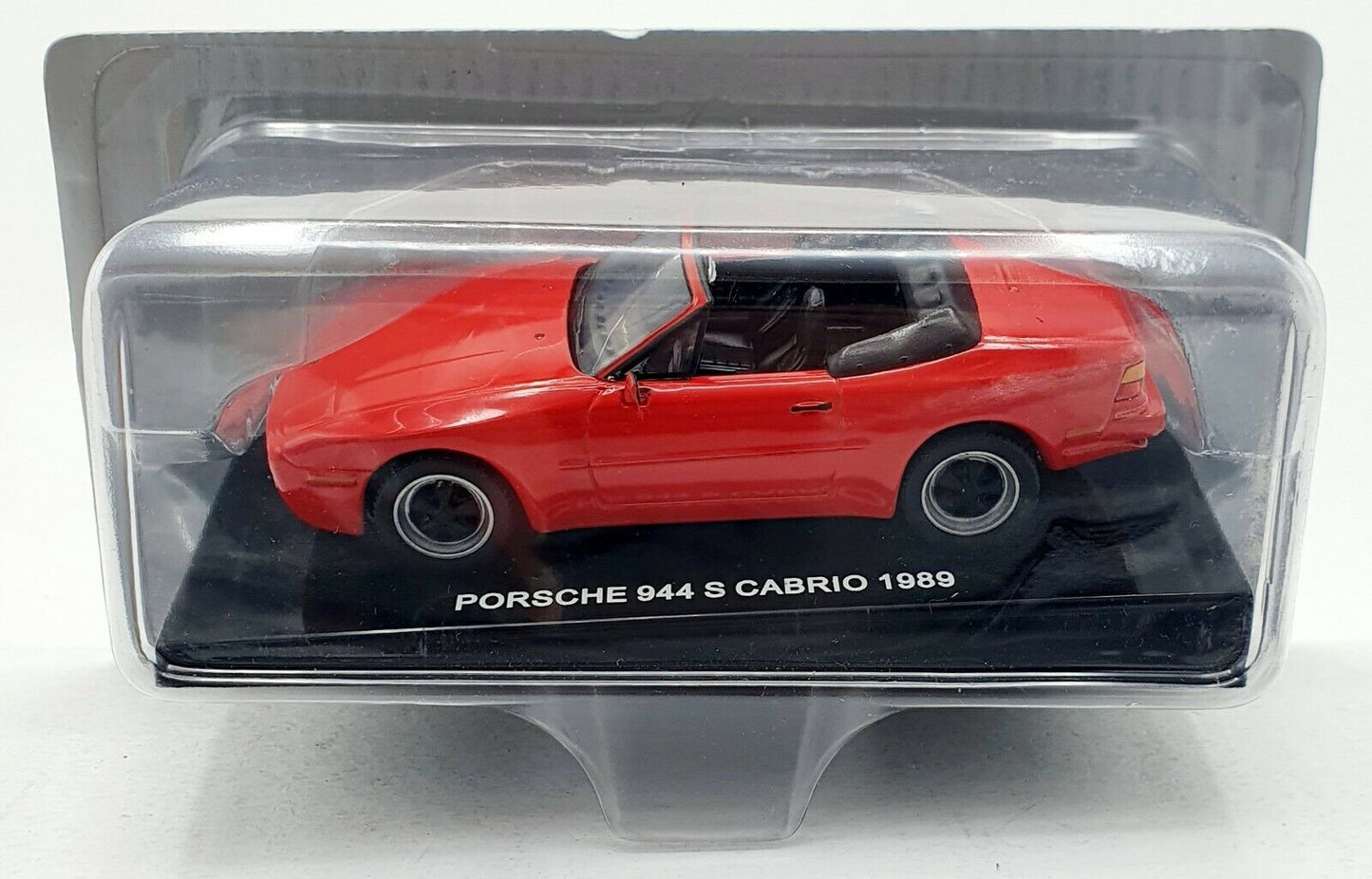 EBOND Porsche 944 S Cabrio 1989 - DeAGOSTINI - 1.43 - 0101.