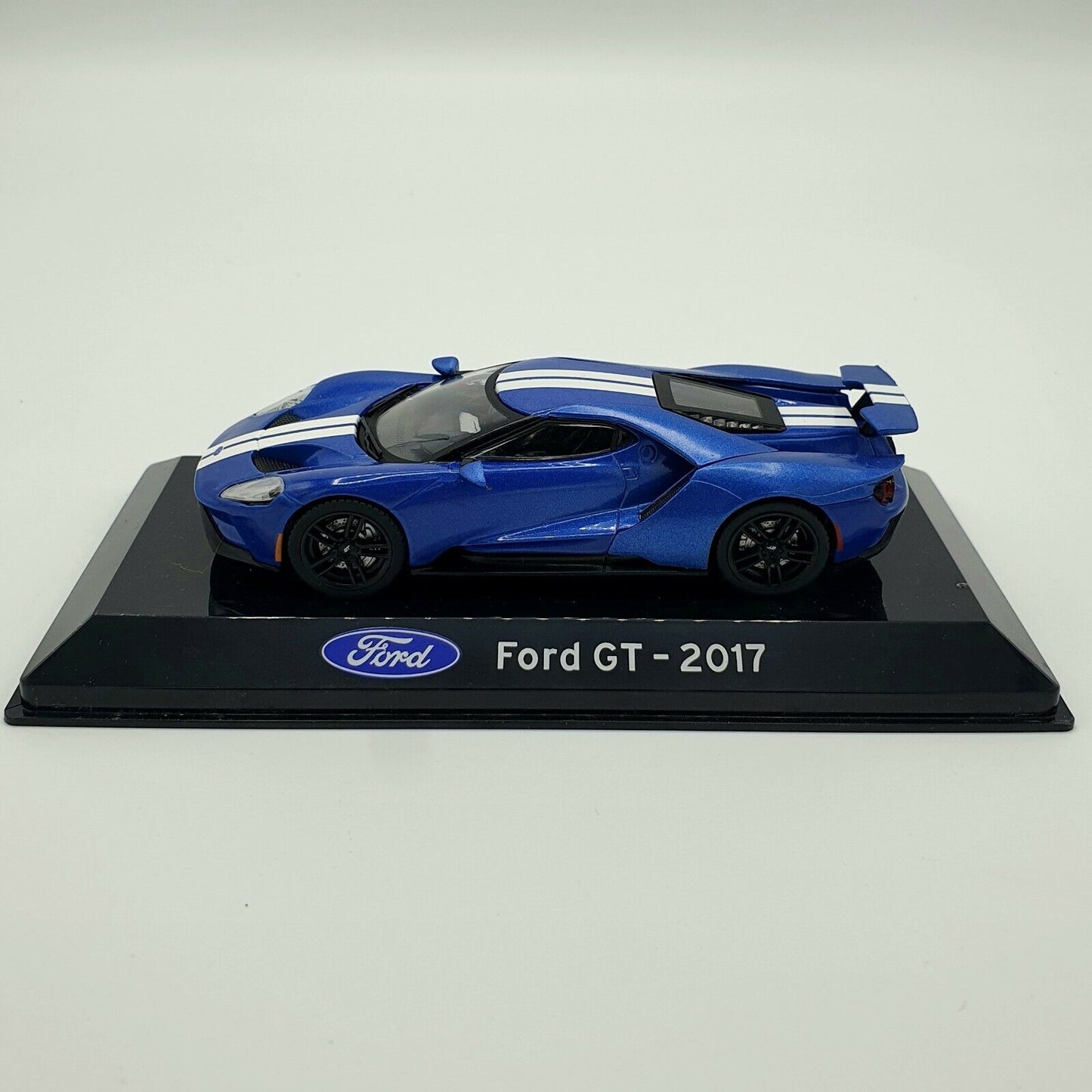 EBOND Modellino Auto Ford GT - 2017 Scala 1:43 - S010.