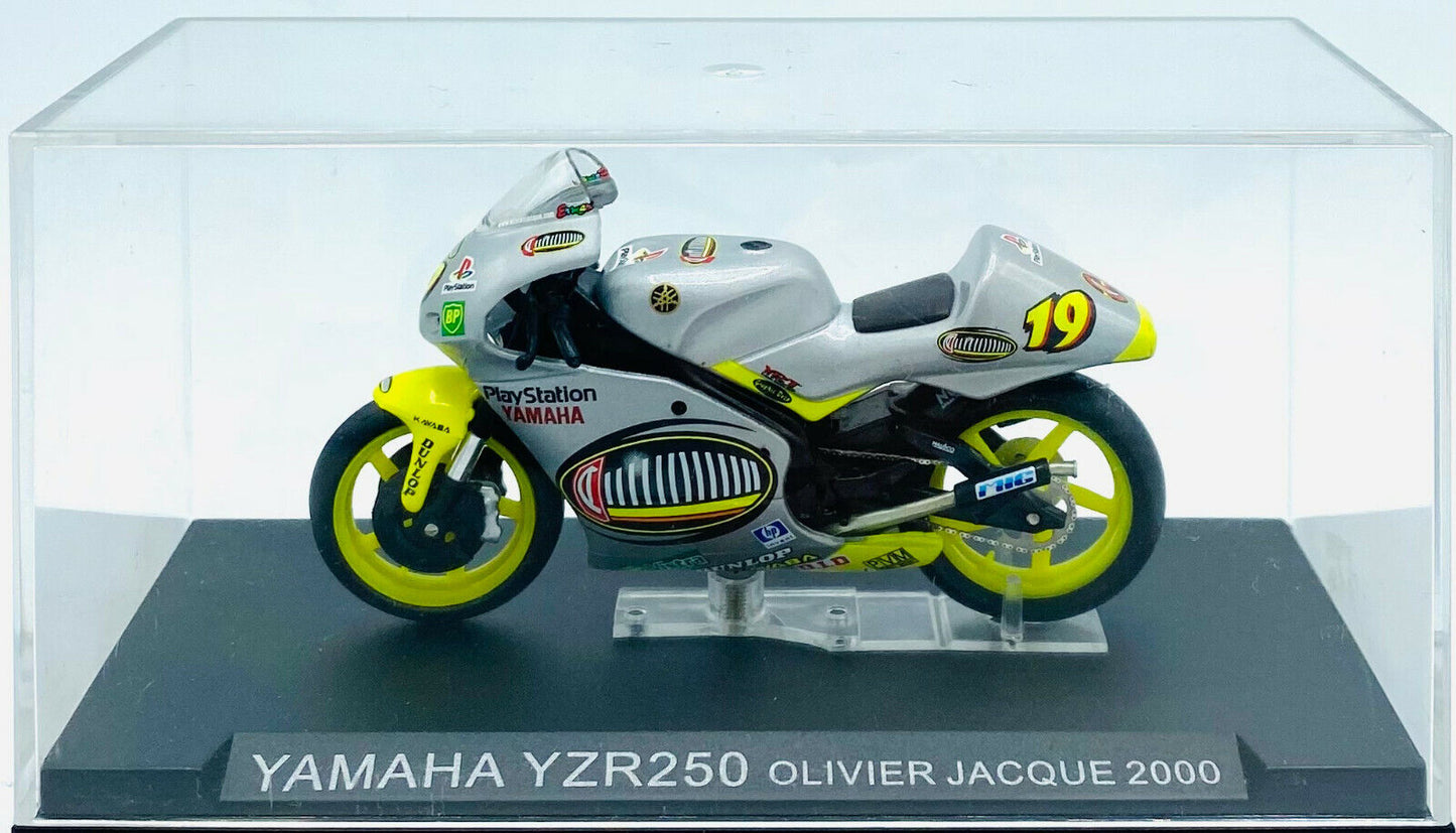 EBOND Modellino Yamaha YZR250 - Olivier Jacque - 2000 - Die Cast - 1:24 - 0219