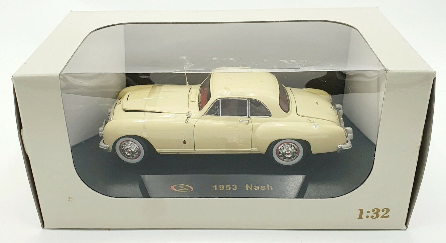 EBOND Modellino 1953 Nash - Scala 1:32 S045.