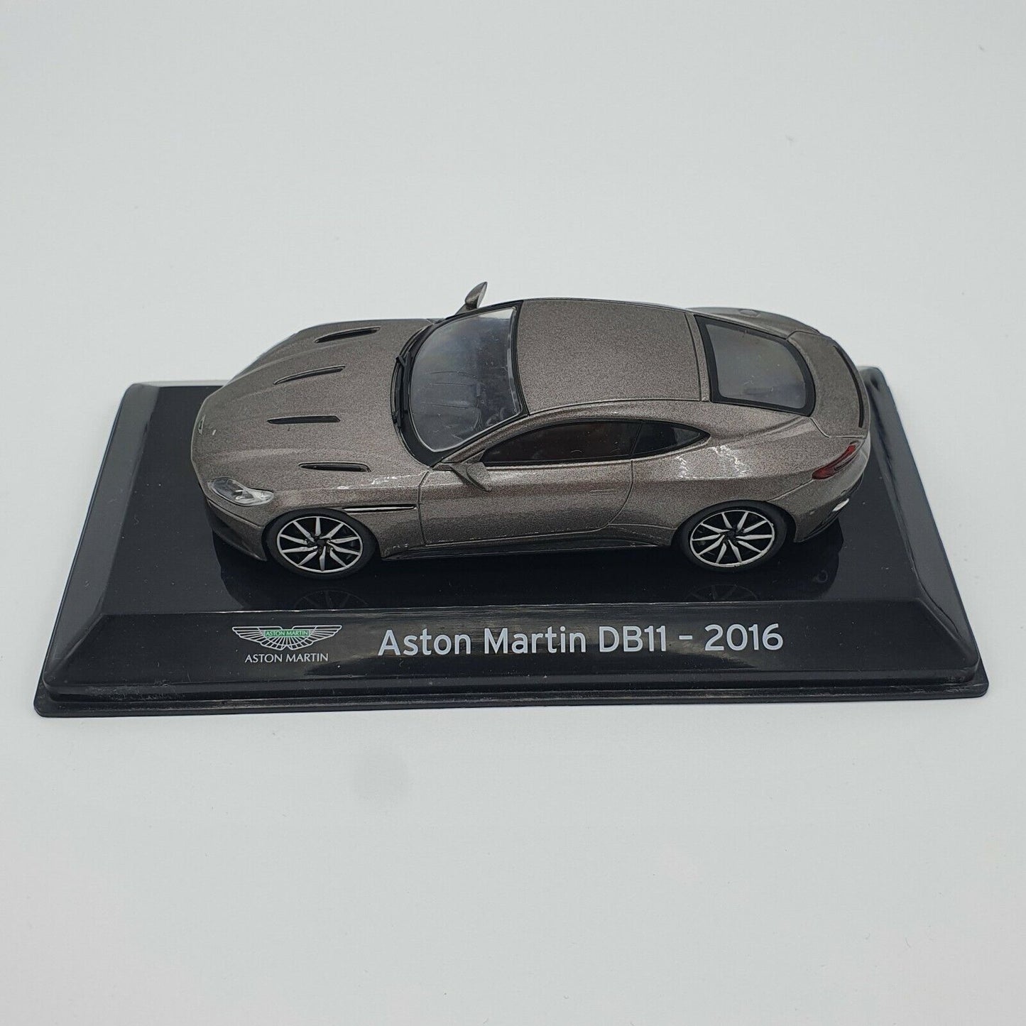 EBOND Modellino Auto Aston Martin DB 11 - 2016 Scala 1:43 - S014.