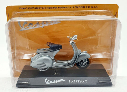 EBOND Moto Vespa 150 - 1957 - Die cast - 1:18 - 0078.