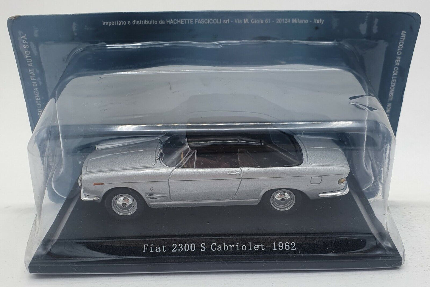 EBOND Modellino Fiat 2300 S Cabriolet - 1962 - Die cast - 1:43 - 0076.