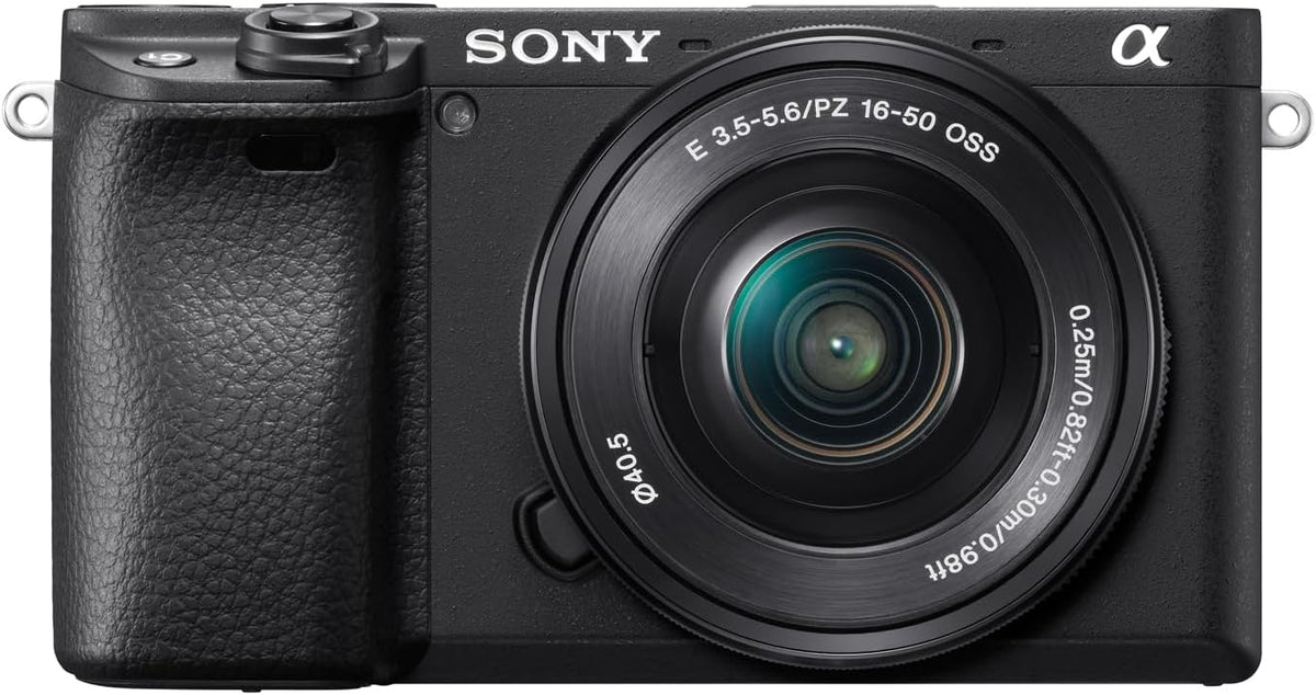Sony Alpha 6400 con obiettivo 16-50