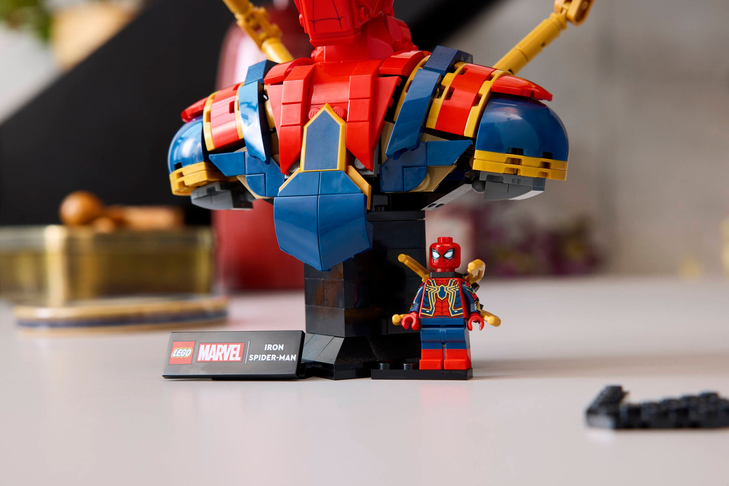 LEGO 76326 Busto di Iron Spider-Man