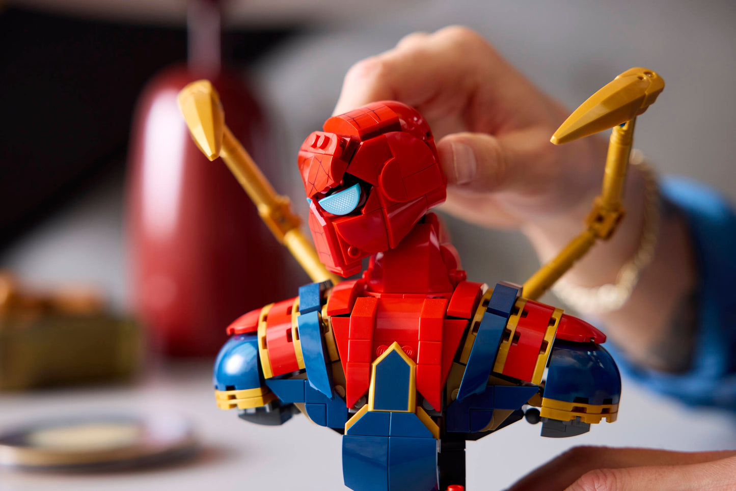 LEGO 76326 Busto di Iron Spider-Man