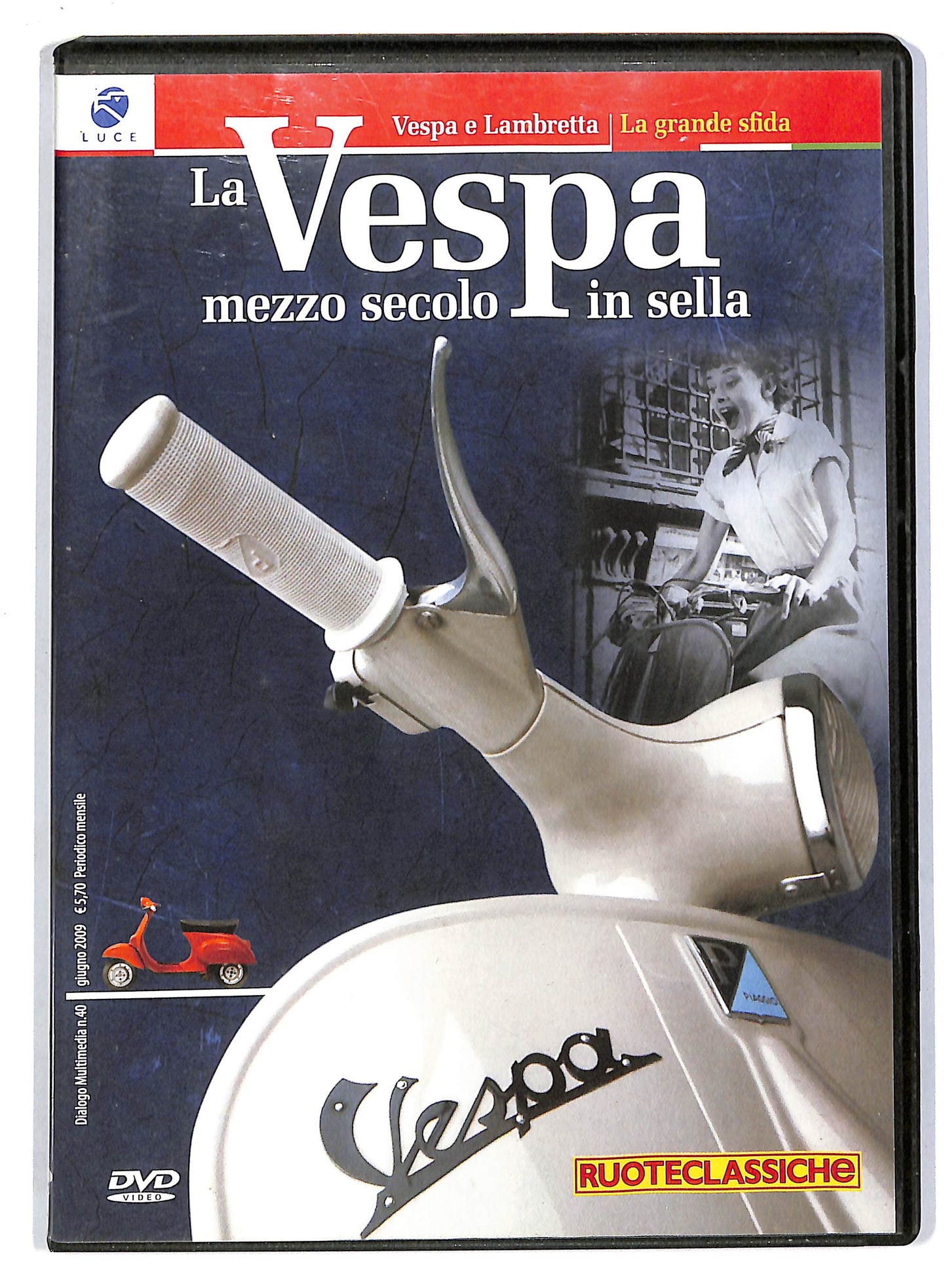 EBOND La Vespa - Mezzo secolo in sella DVD DB771710