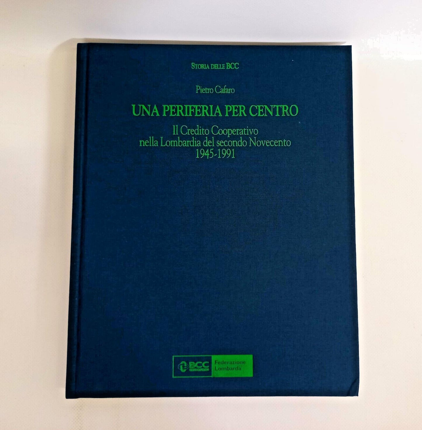 EBOND Una Periferia Per Centro Libro LI006252