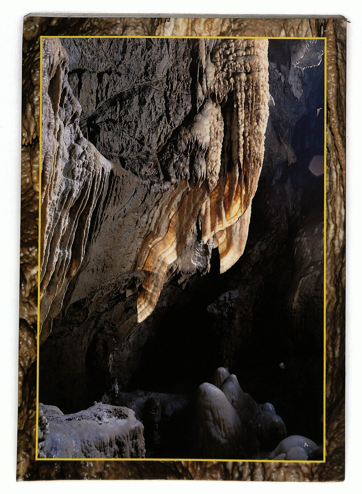 EBOND La Grotta Del Vento e L'ambiente Carsico Circostante Libro LI033262