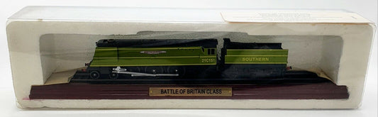 EBOND Modellino DIE CAST Battle Of Britain Class - LOCOMOTIVE 1/100 - 0135.