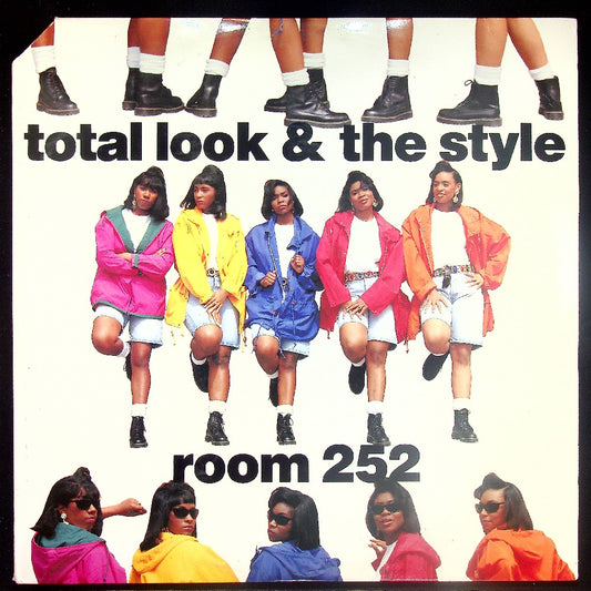 EBOND Total Look & The Style - Room 252 Vinile V018028