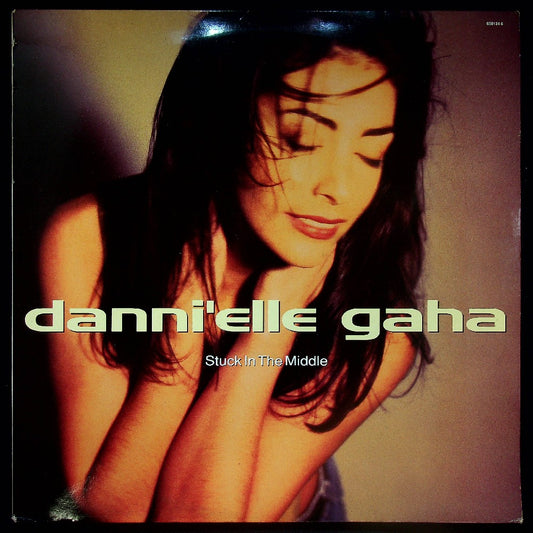 EBOND Danni'elle Gaha - Stuck In The Middle Vinile V028139
