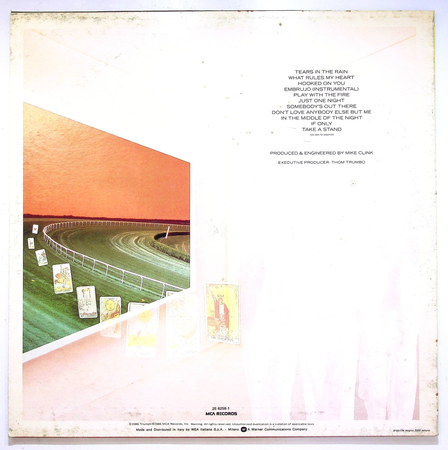 EBOND Triumph - The Sport Of Kings Vinile V065011