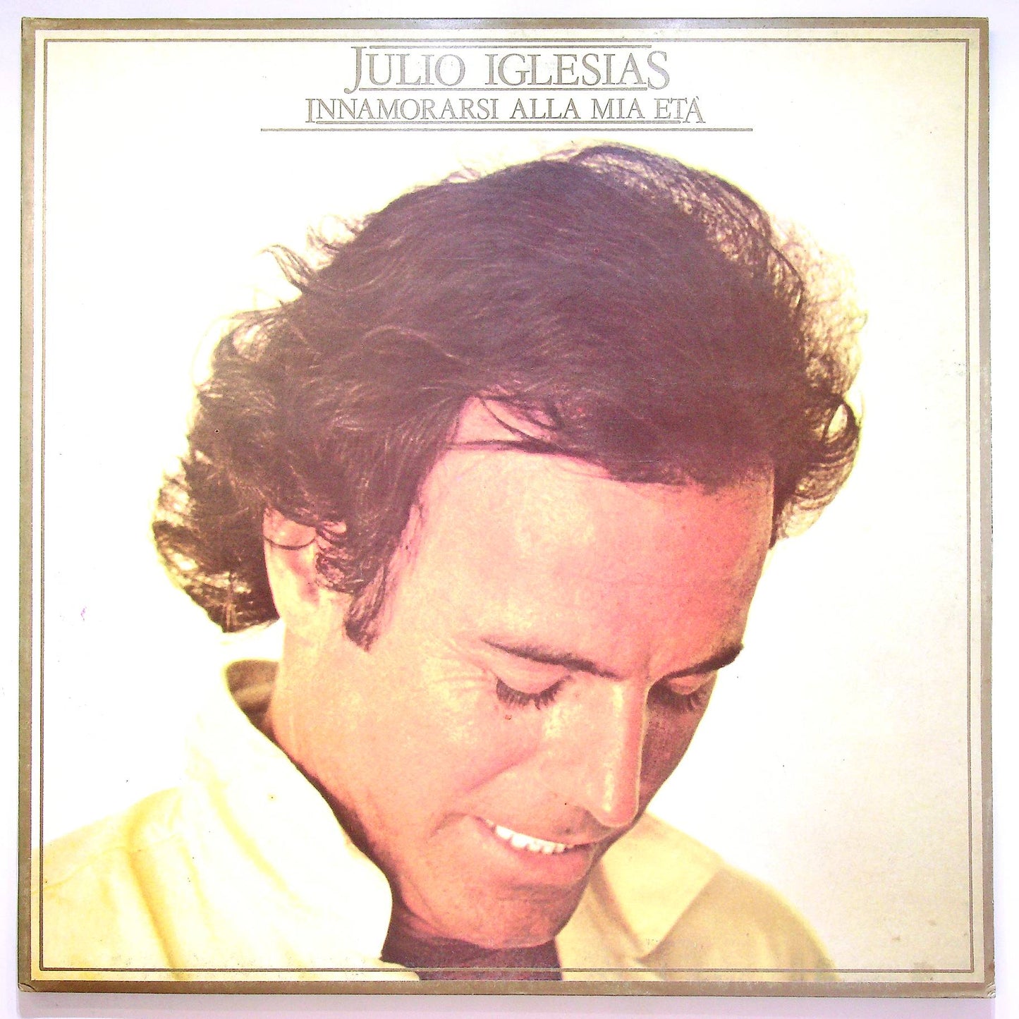 EBOND Julio Iglesias - Innamorarsi Alla Mia Eta Vinile V066012