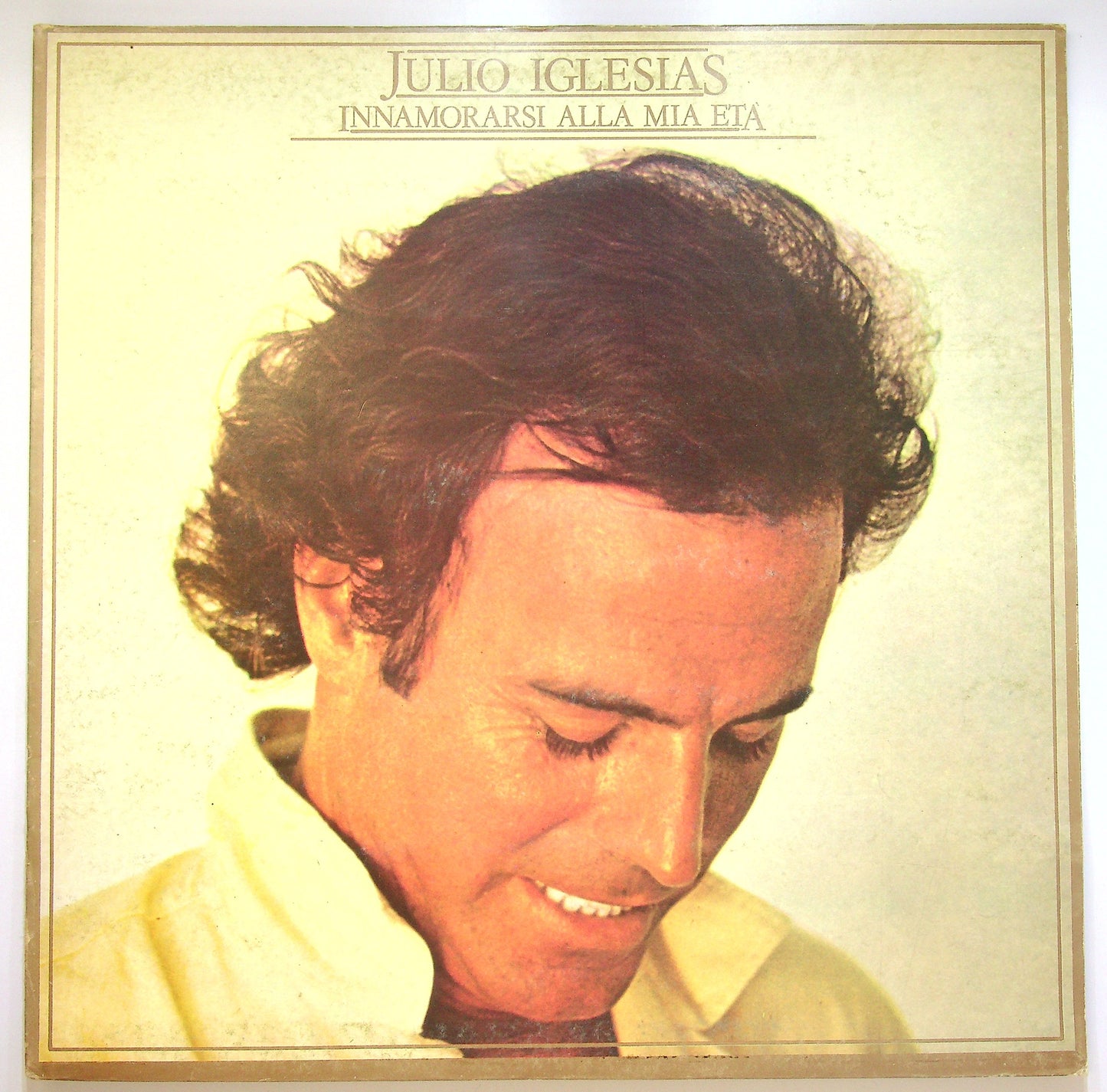 EBOND Julio Iglesias - Innamorarsi Alla Mia Eta Vinile V084109
