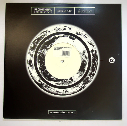 EBOND ATFC presents OnePhatDeeva feat. Lisa Millett - Bad Habit Vinile V095040