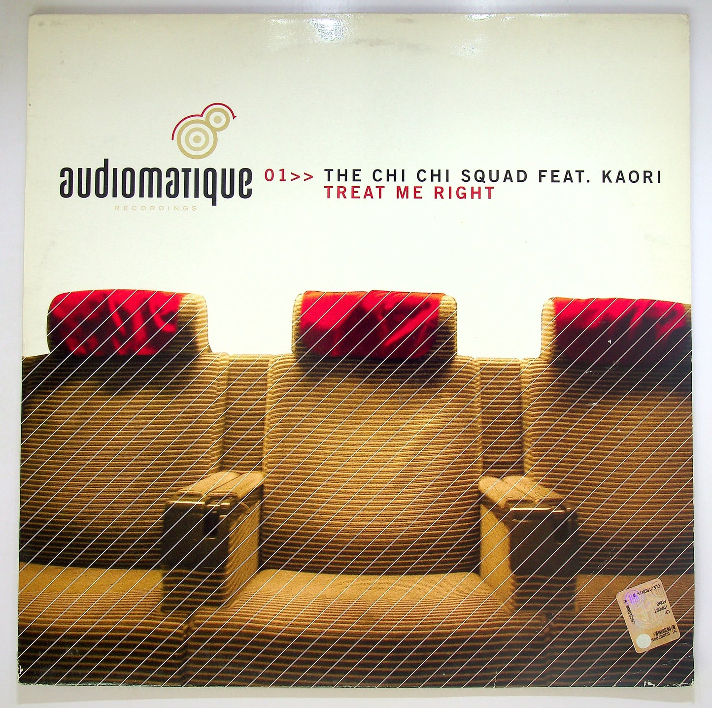 EBOND The Chi Chi Squad Feat. Kaori - Treat Me Right Vinile V097140