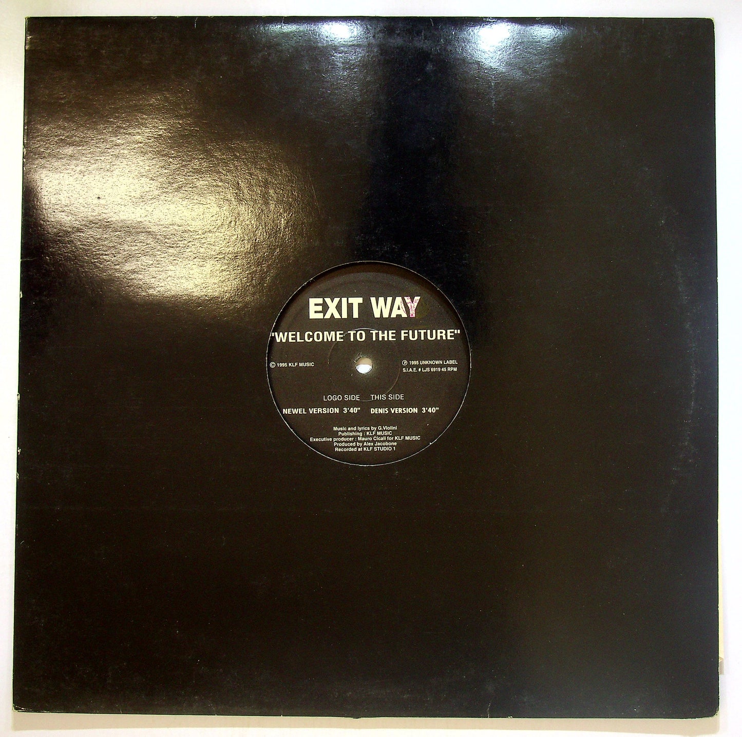 EBOND Exit Way - Welcome To The Future Vinile V103013