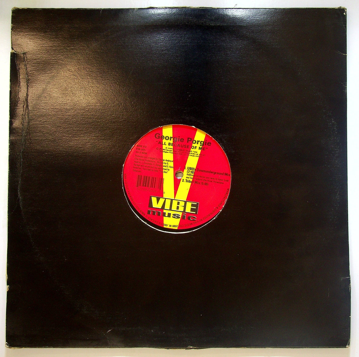 EBOND Georgie Porgie - All Because Of Me Vinile V104042