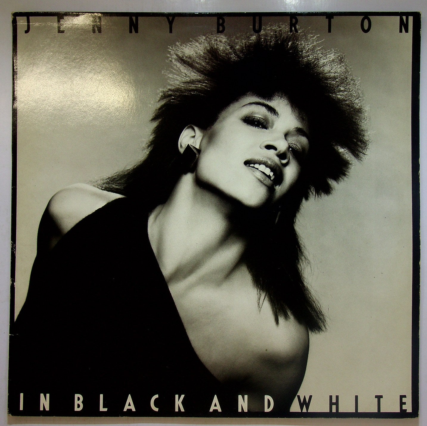 EBOND Jenny Burton - In Black And White Vinile V115098