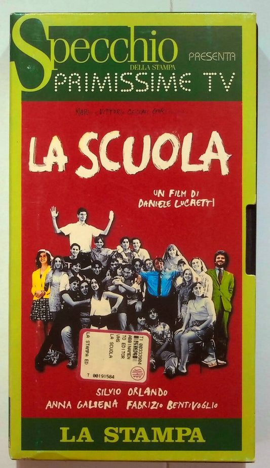 EBOND La Scuola Editoriale VHS VH000288