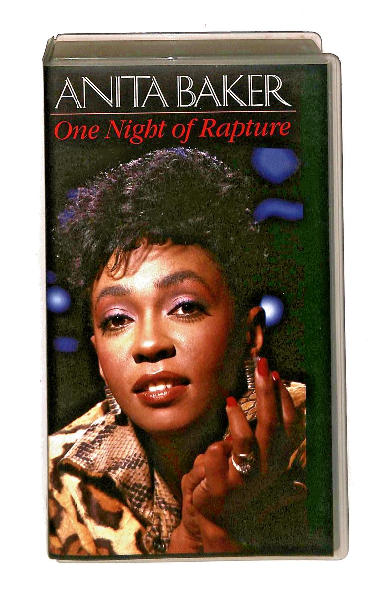 EBOND One Night Of Rapture Anita Baker No Ita VHS VH003060