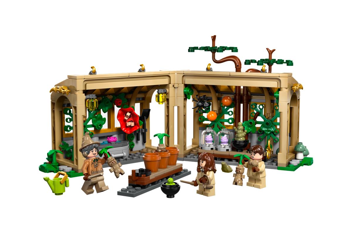 LEGO 76445 Castello di Hogwarts: lezione di erbologia