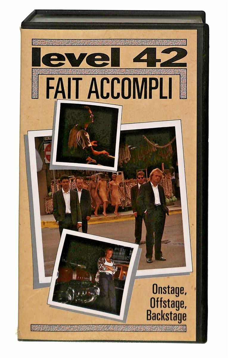 EBOND Level 42 Fait Accompli No Ita VHS VH005479
