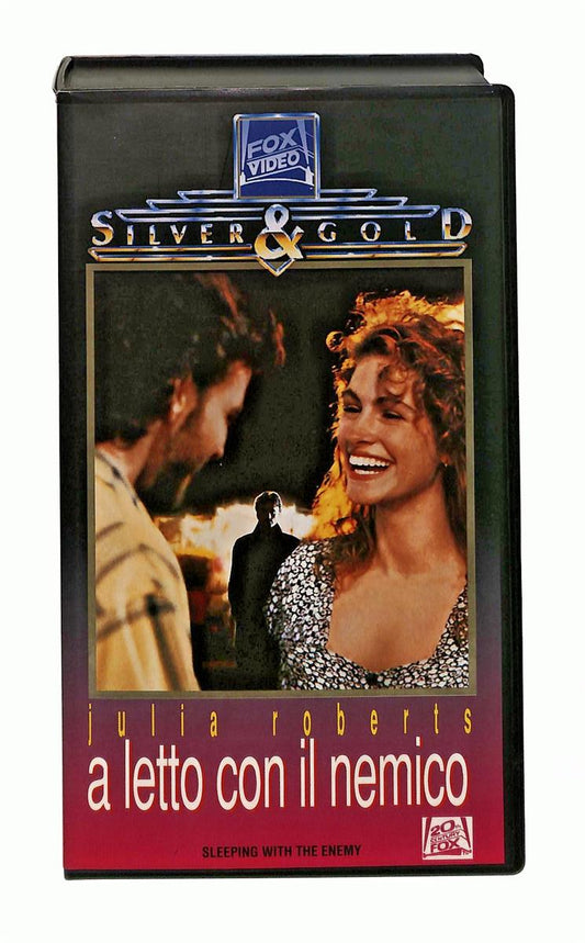 EBOND A Letto Con Il Nemico Silver & Gold Fox VHS VH003916