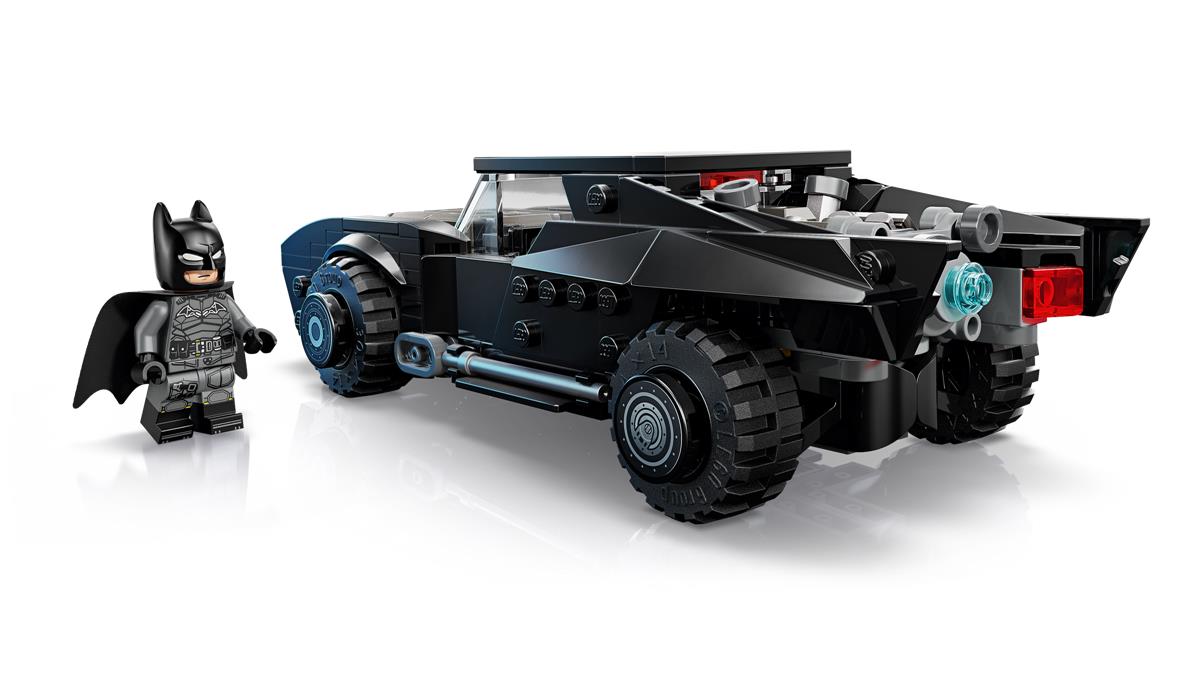 LEGO 76332 Batmobile™ di Batman™
