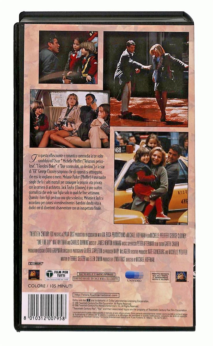 EBOND Un Giorno Per Caso Fox VHS VH004817