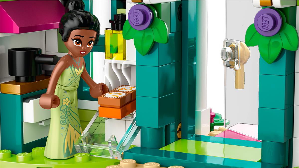 LEGO 43246 Avventura al mercato Principesse Disney