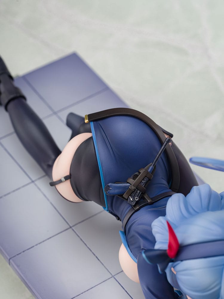 Blue Archive PVC Statue 1/7 Ako Memorial Lobby Ver. 23 cm P032780