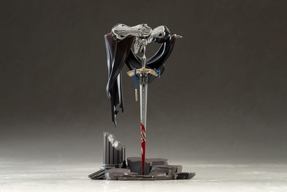 Reverse: 1999 Limepie Series PVC Statue Knight 17 cm P032965