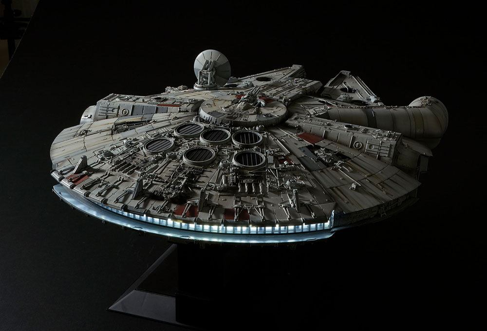 Star Wars Episode IV Perfect Grade Plastic Model Kit 1/72 Millennium Falcon 48 cm P033159