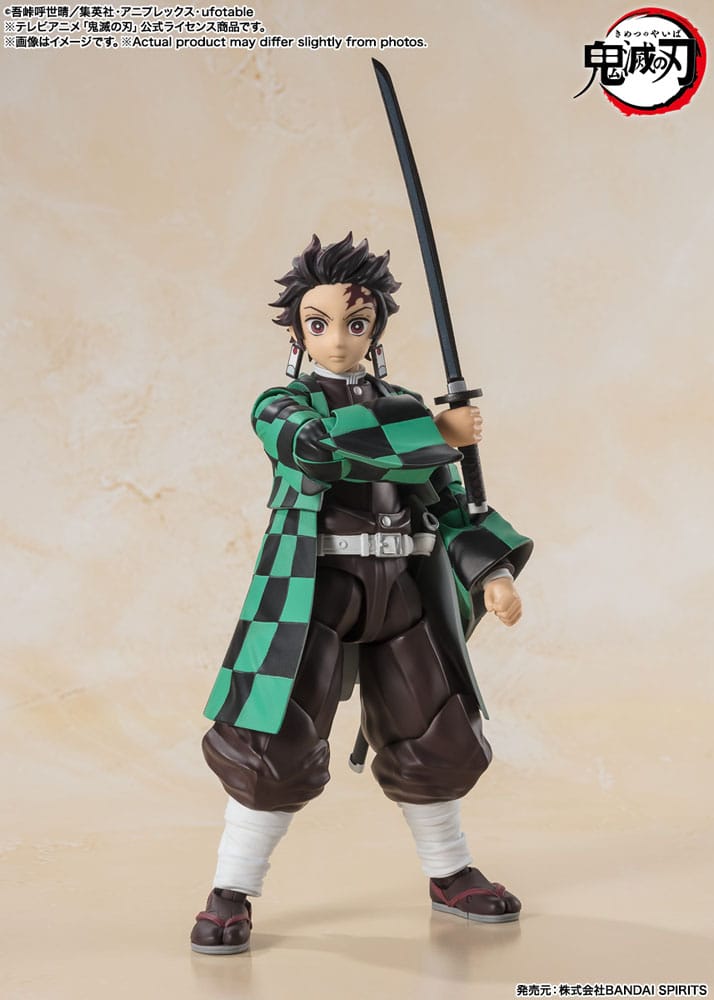 DEMON SLAYER: KIMETSU NO YAIBA S.H. FIGUARTS ACTION FIGURE TANJIRO KAMADO 14 CM P034296