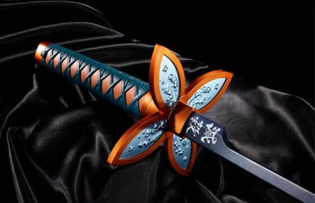 Demon Slayer: Kimetsu no Yaiba Proplica Replica 1/1 Nichirin Sword (Shinobo Kocho) 88 cm P034409
