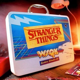 Stranger Things Hawkins Hitmaker Kit P069627