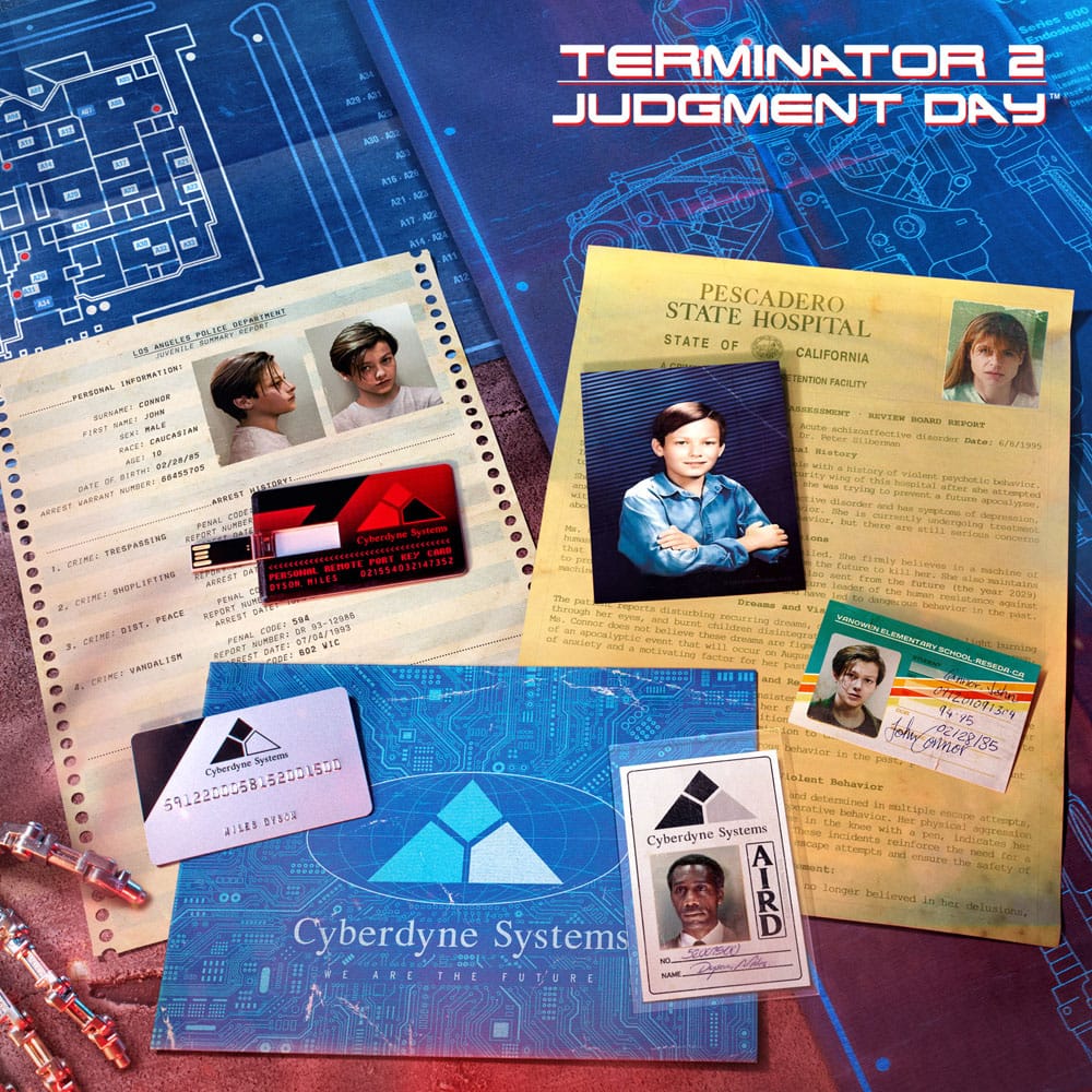 TERMINATOR GIFT BOX THE CONNOR FILES KIT P036134