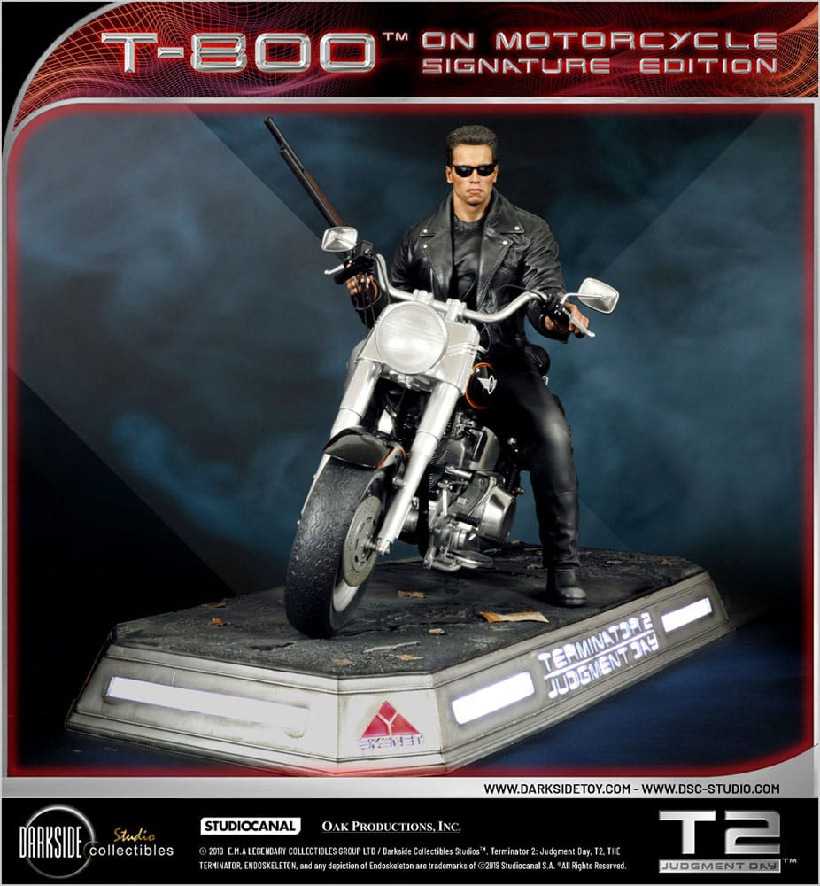 Terminator 2 Statue T-800 On Motorcycle Limited Signature Edition 70 cm P036190