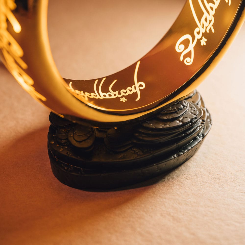 The Lord of the Rings Lamp with USB-C One Ring P069346