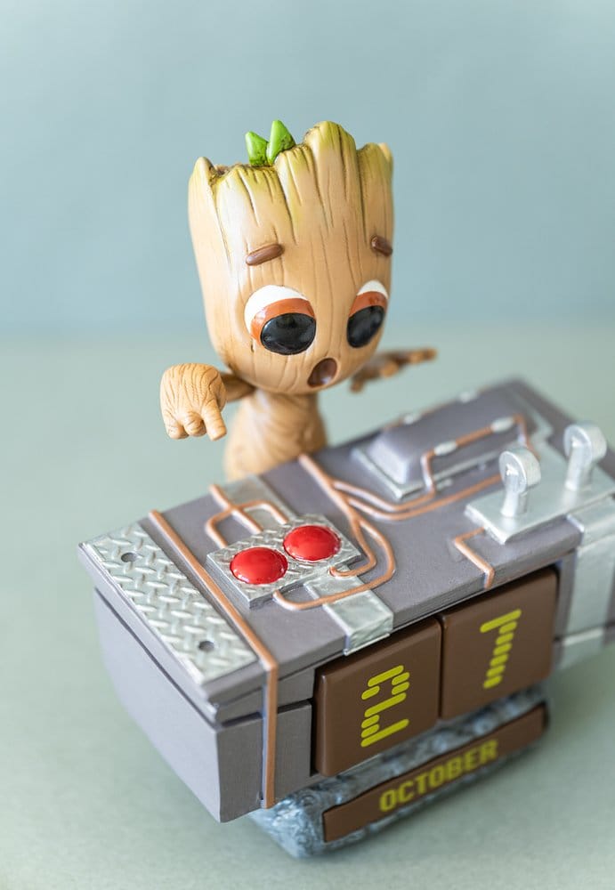 Marvel 3D Perpetual Calendar Groot Death Button 12 cm P074873