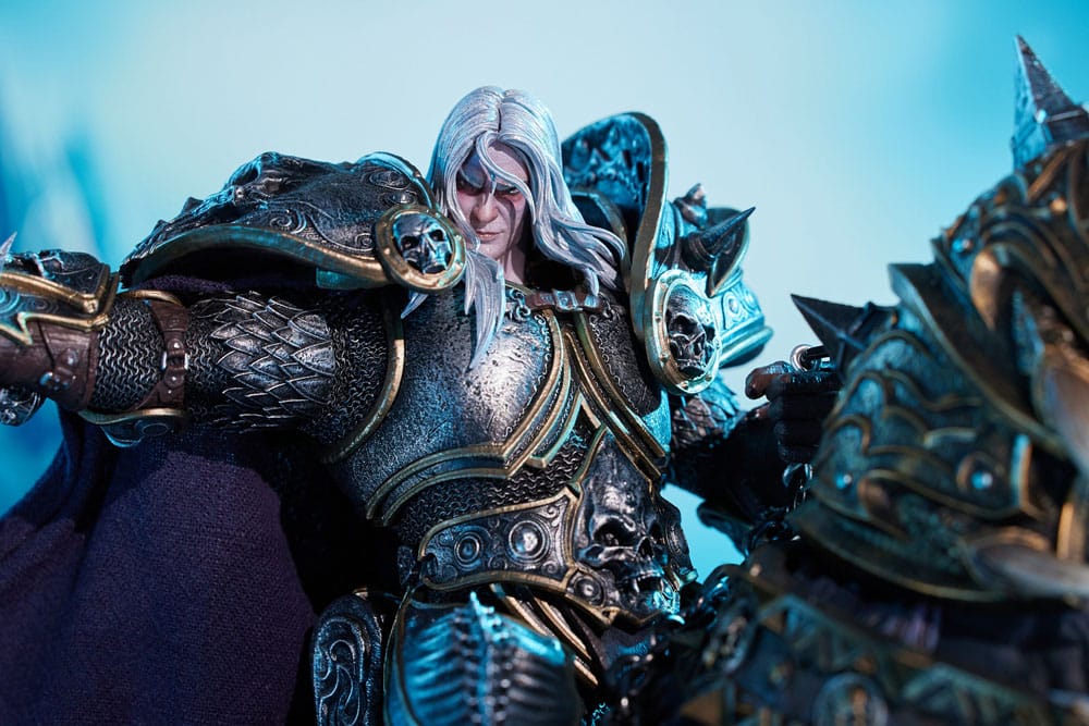 World of Warcraft Statue The Lich King & Invincible 68 cm P044069