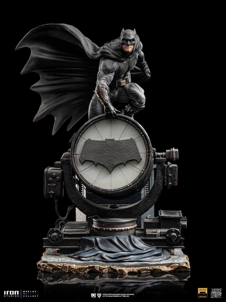 Zack Snyder's Justice League Deluxe Art Scale Statue 1/10 Batman on Batsignal 28 cm P045134