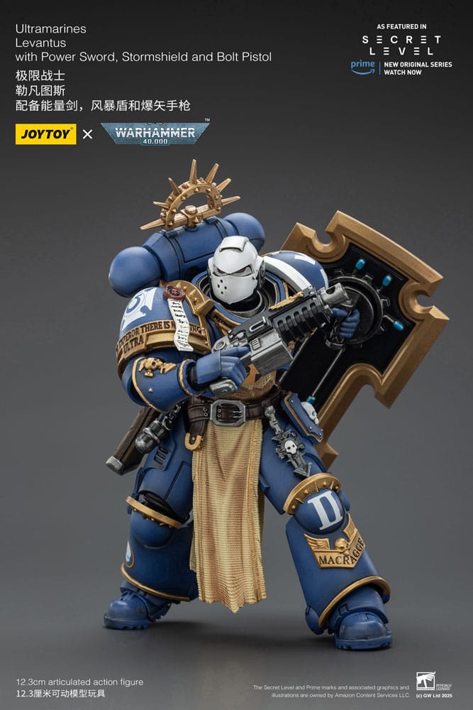 Warhammer 40,000 Action Figure Ultramarines Levantus with Power Sword, Stormshield and Bolt Pistol 13 cm P069089