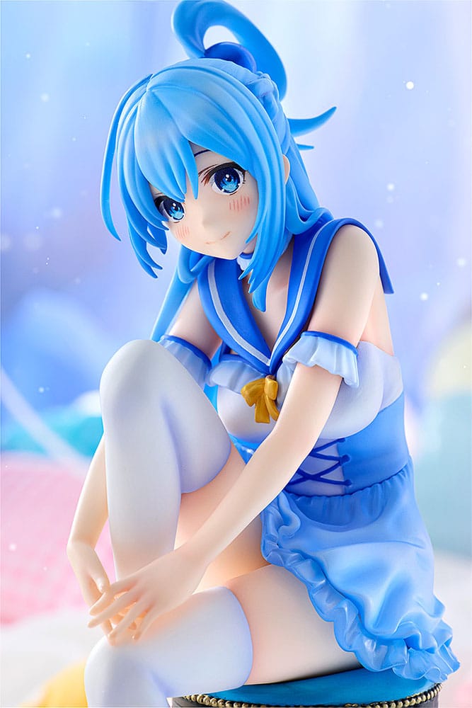 Konosuba God's blessing on this wonderful world! PVC Statue Aqua: Light Novel 10th Anniversary Ver. 15 cm P046704