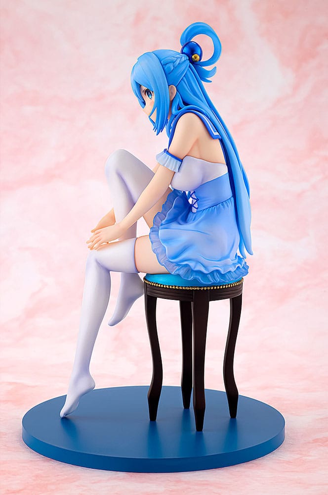 Konosuba God's blessing on this wonderful world! PVC Statue Aqua: Light Novel 10th Anniversary Ver. 15 cm P046704