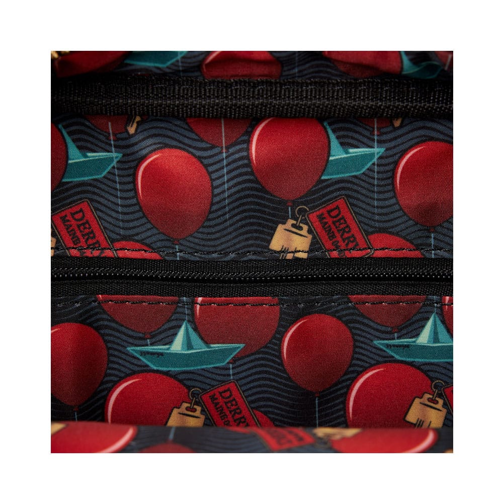 IT by Loungefly Crossbody Pennywise P066732